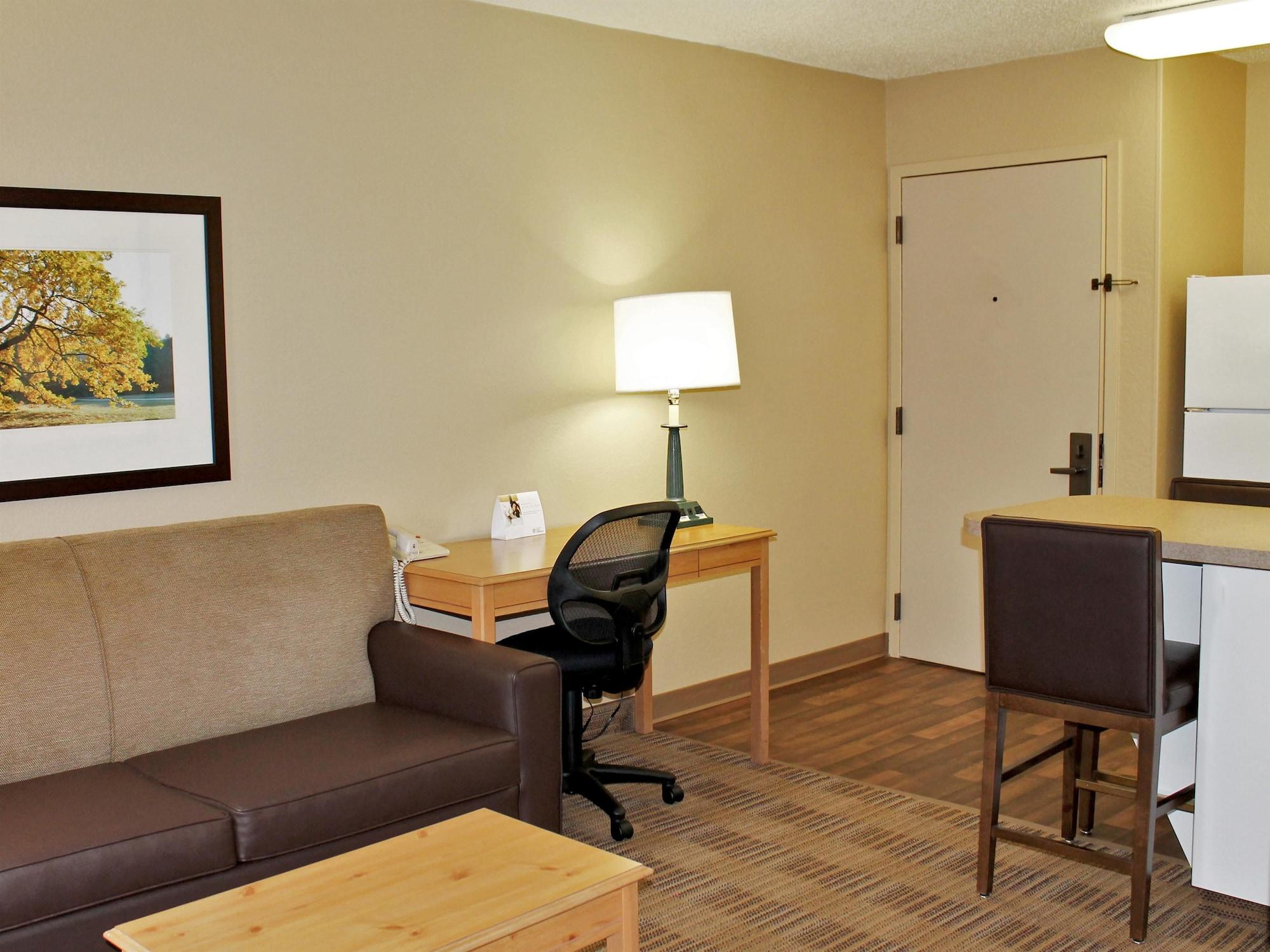 Extended Stay America Suites - North Chesterfield - Arboretum Ричмонд Экстерьер фото