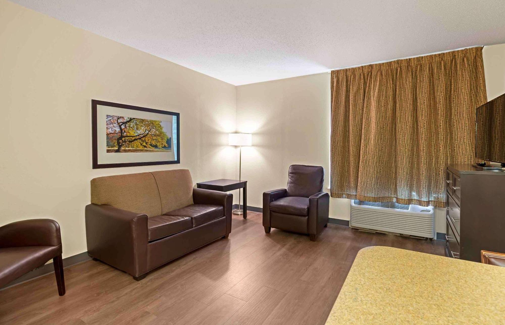 Extended Stay America Suites - North Chesterfield - Arboretum Ричмонд Экстерьер фото
