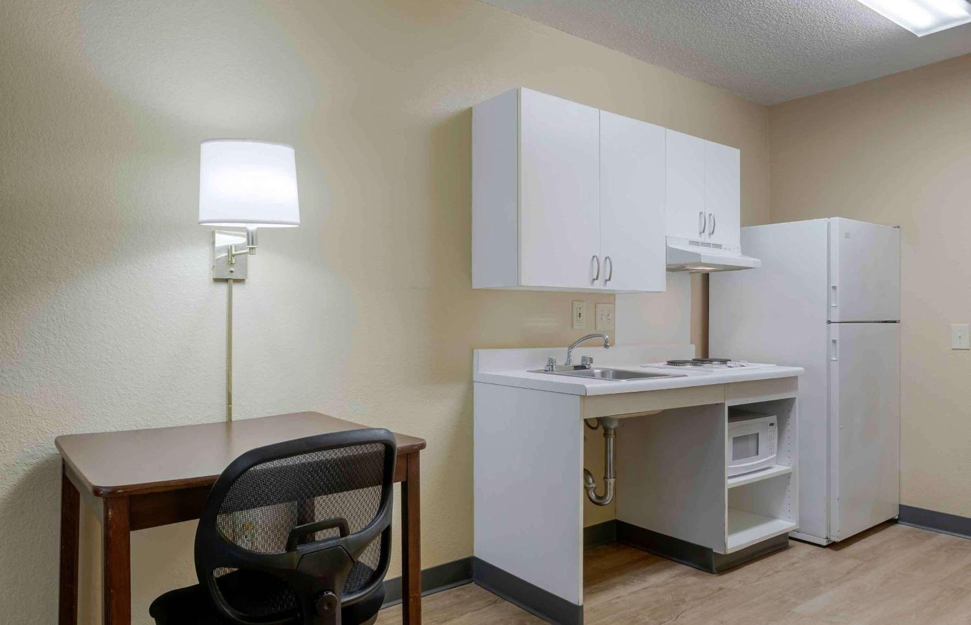 Extended Stay America Suites - North Chesterfield - Arboretum Ричмонд Экстерьер фото